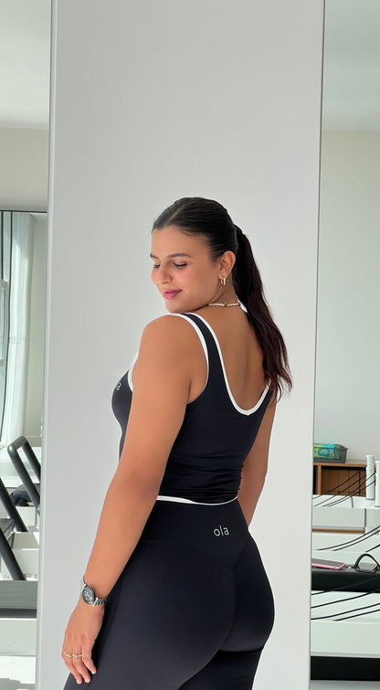 Le secret d’un ventre plat et d’une allure élégante ( tenue en deux pièces)