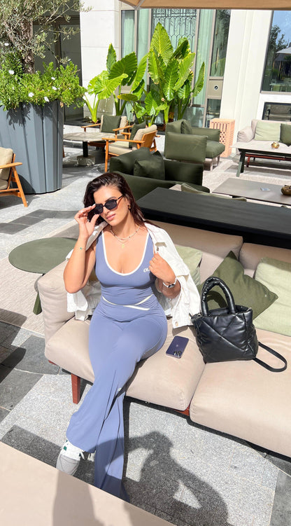 Le secret d’un ventre plat et d’une allure élégante ( tenue en deux pièces)